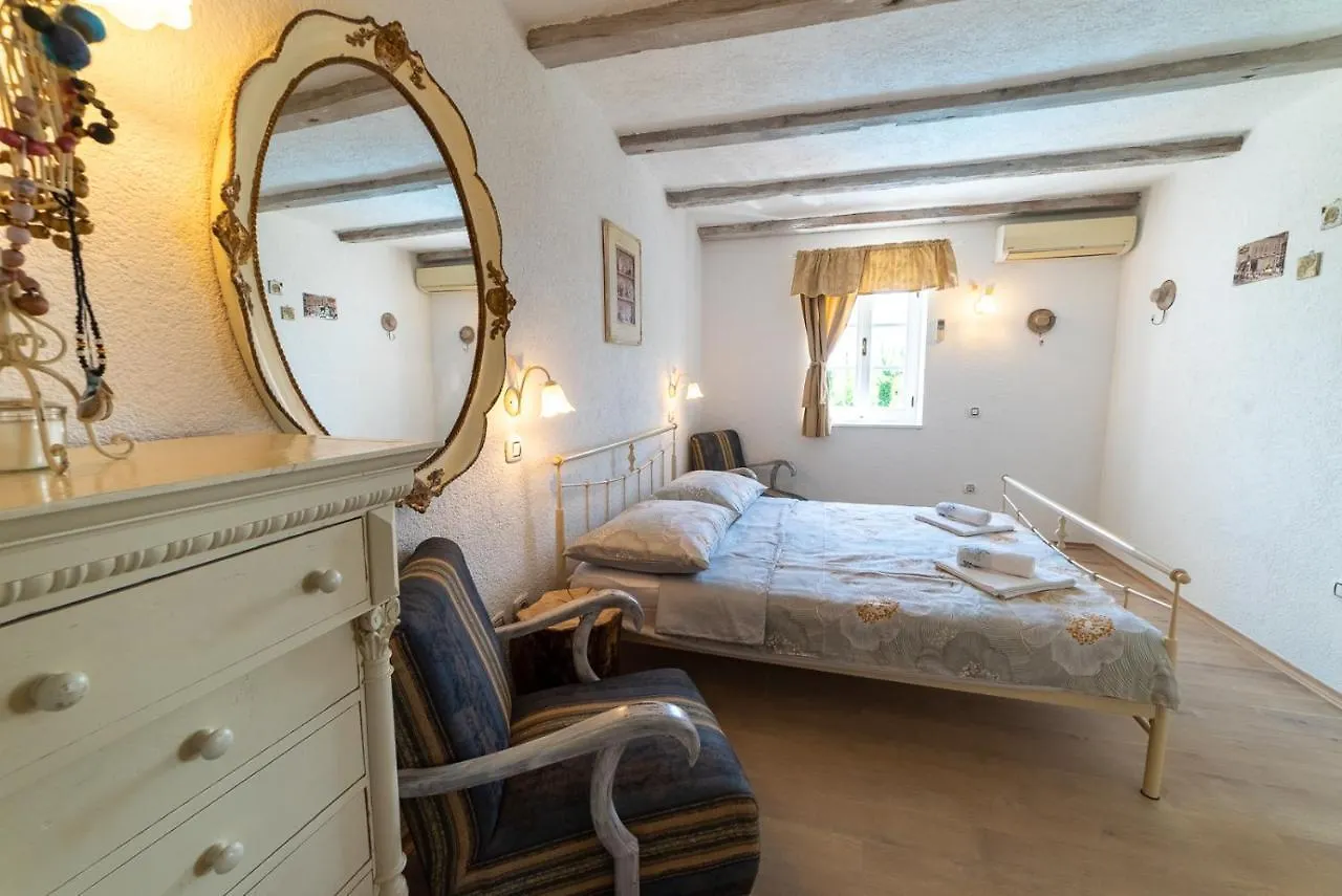 Villa Julijud, Heated Pool, Jacuzzi, Dome And Sauna Brajkovici
