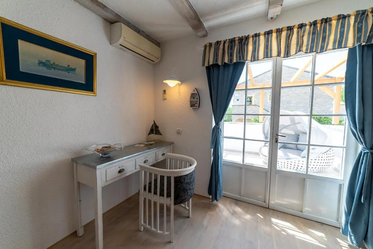 Julijud, Heated Pool, Jacuzzi, Dome And Sauna Brajkovici  0*, Brajkovici (Pazin)
