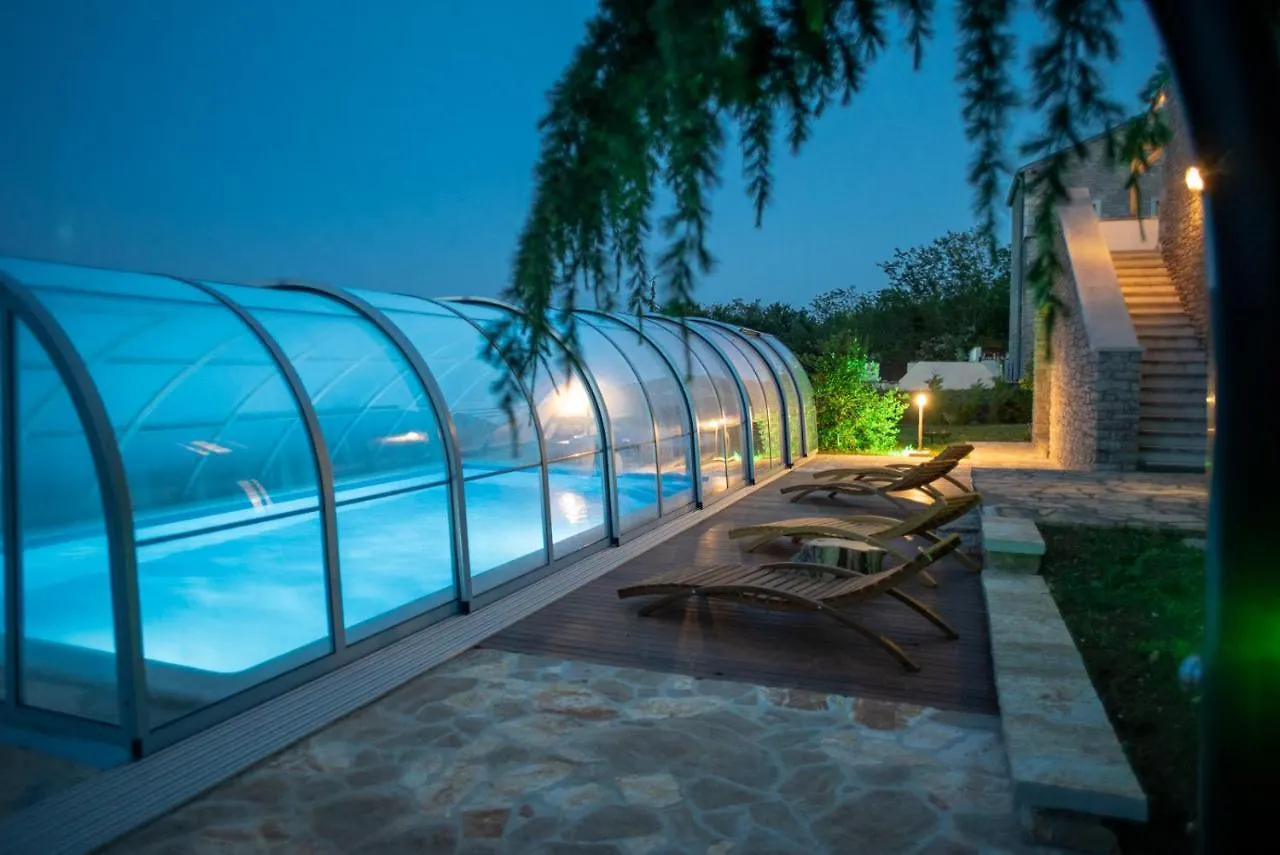 Julijud, Heated Pool, Jacuzzi, Dome And Sauna Brajkovici  0*, Brajkovici (Pazin) Kroatien